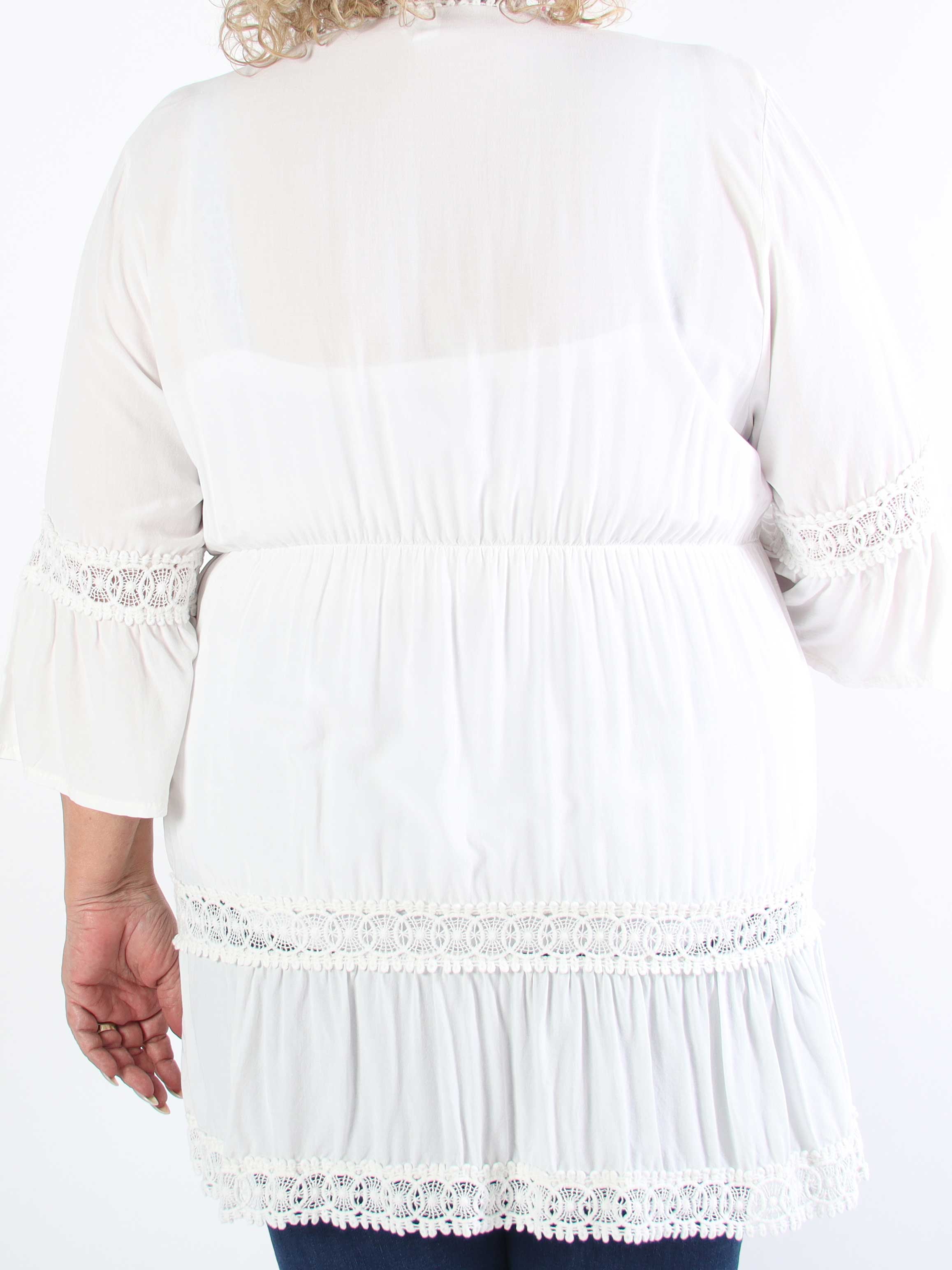 Kiki - Sød plus size kimono med fine blonder